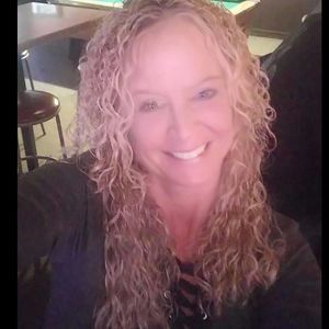 Meet your Posher, Daneen